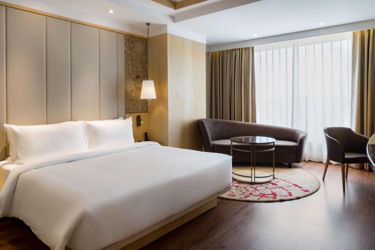Radisson Bhopal Hotel Kültér fotó
