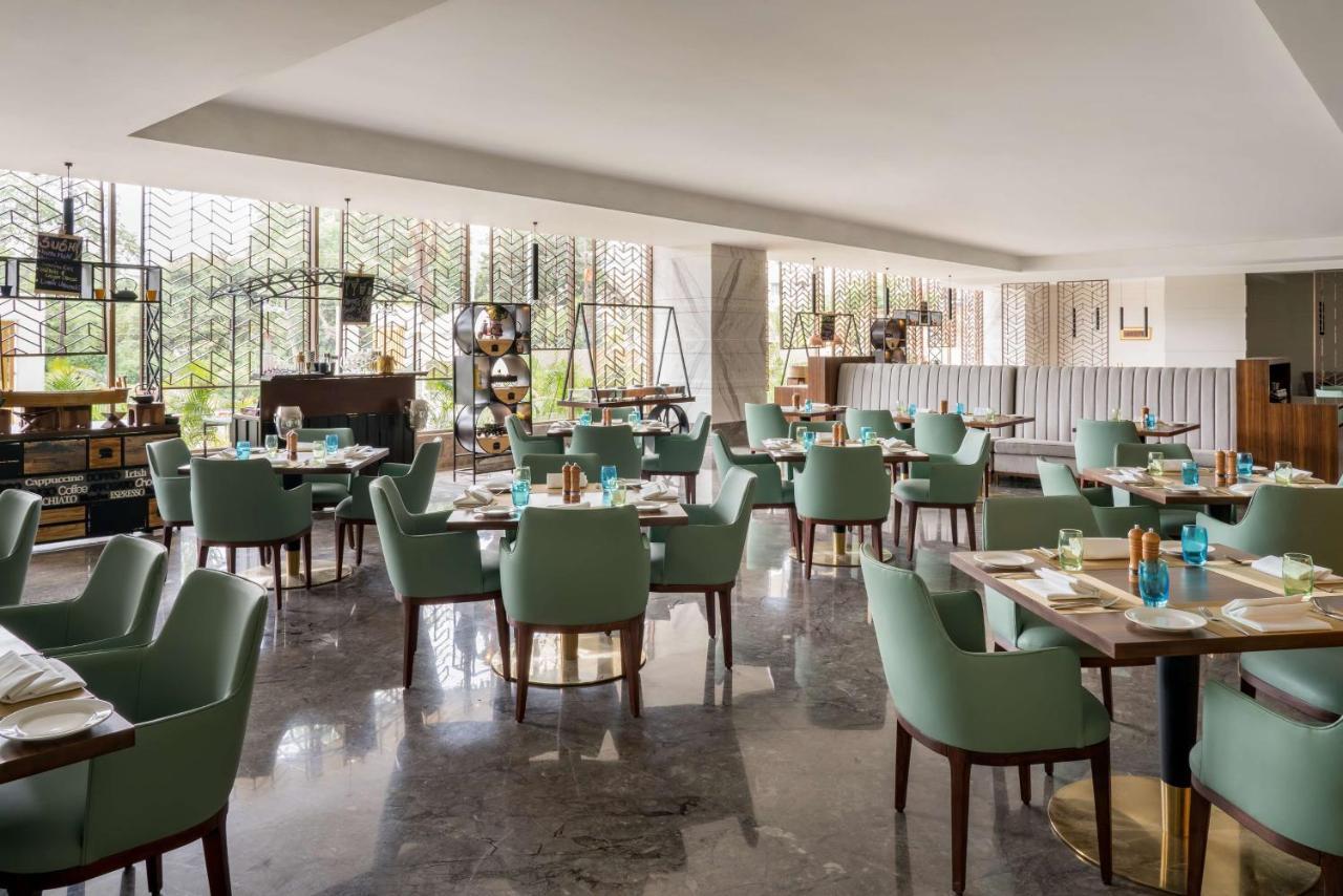 Radisson Bhopal Hotel Kültér fotó