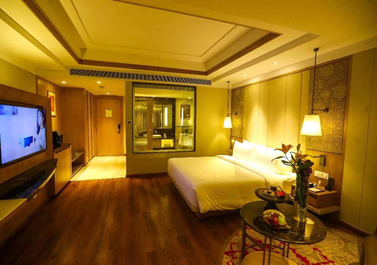 Radisson Bhopal Hotel Kültér fotó