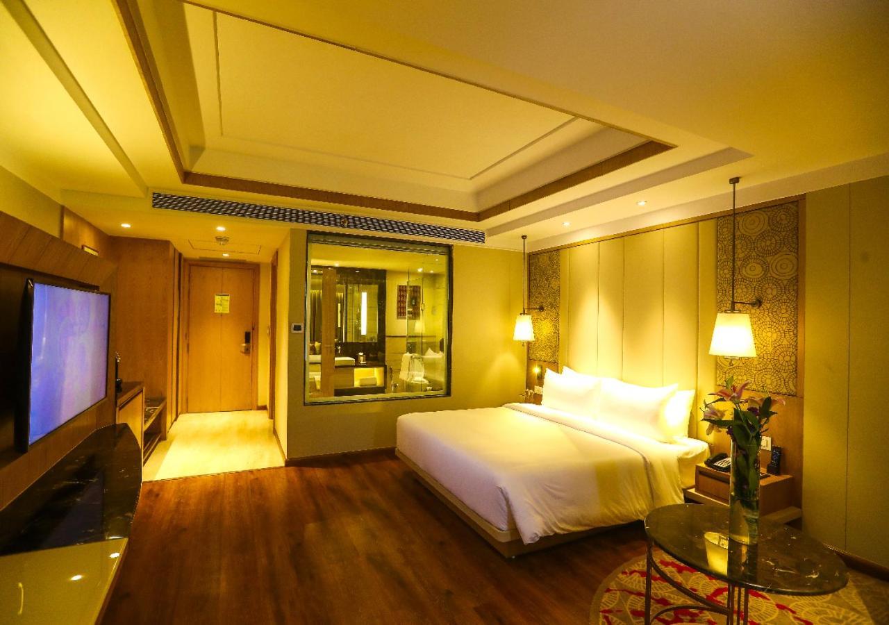 Radisson Bhopal Hotel Kültér fotó