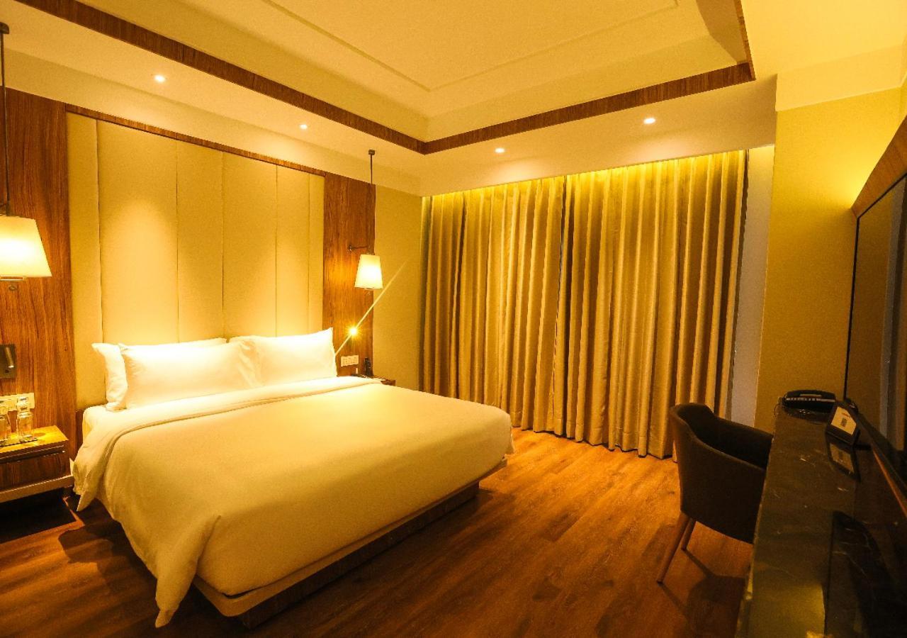 Radisson Bhopal Hotel Kültér fotó